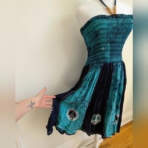 Y2K Vintage Boho Indian Tie Dye Halter Dress With Embroidered Peace Signs OS